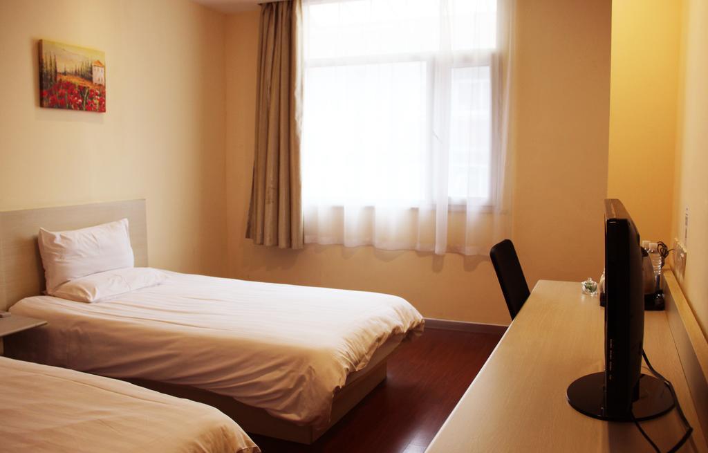 Gold Mine Express Hotel Nanning Room photo